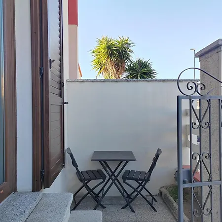 Of Fame - Gallery With Fully Equipped Kitchen, Separate Entrance, Free Parking Olbia