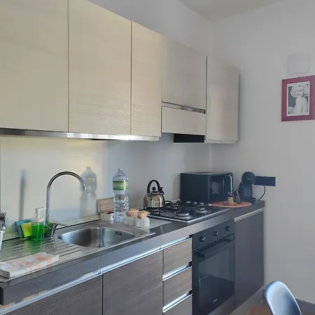 Lejlighed Of Fame - Gallery With Fully Equipped Kitchen, Separate Entrance, Free Parking *
