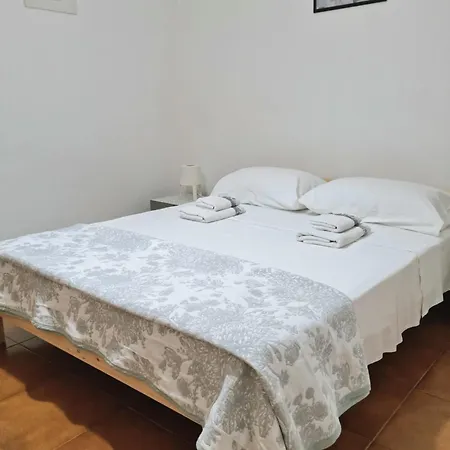 Lejlighed Of Fame - Gallery With Fully Equipped Kitchen, Separate Entrance, Free Parking *