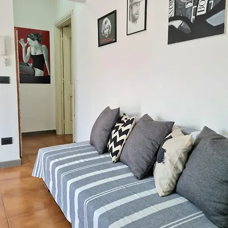 Lejlighed Of Fame - Gallery With Fully Equipped Kitchen, Separate Entrance, Free Parking