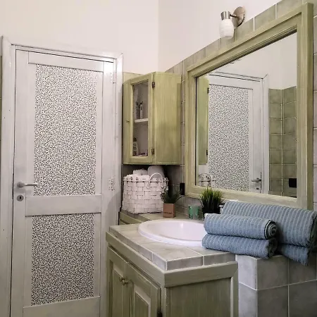 Of Fame - Gallery With Fully Equipped Kitchen, Separate Entrance, Free Parking Lejlighed Olbia
